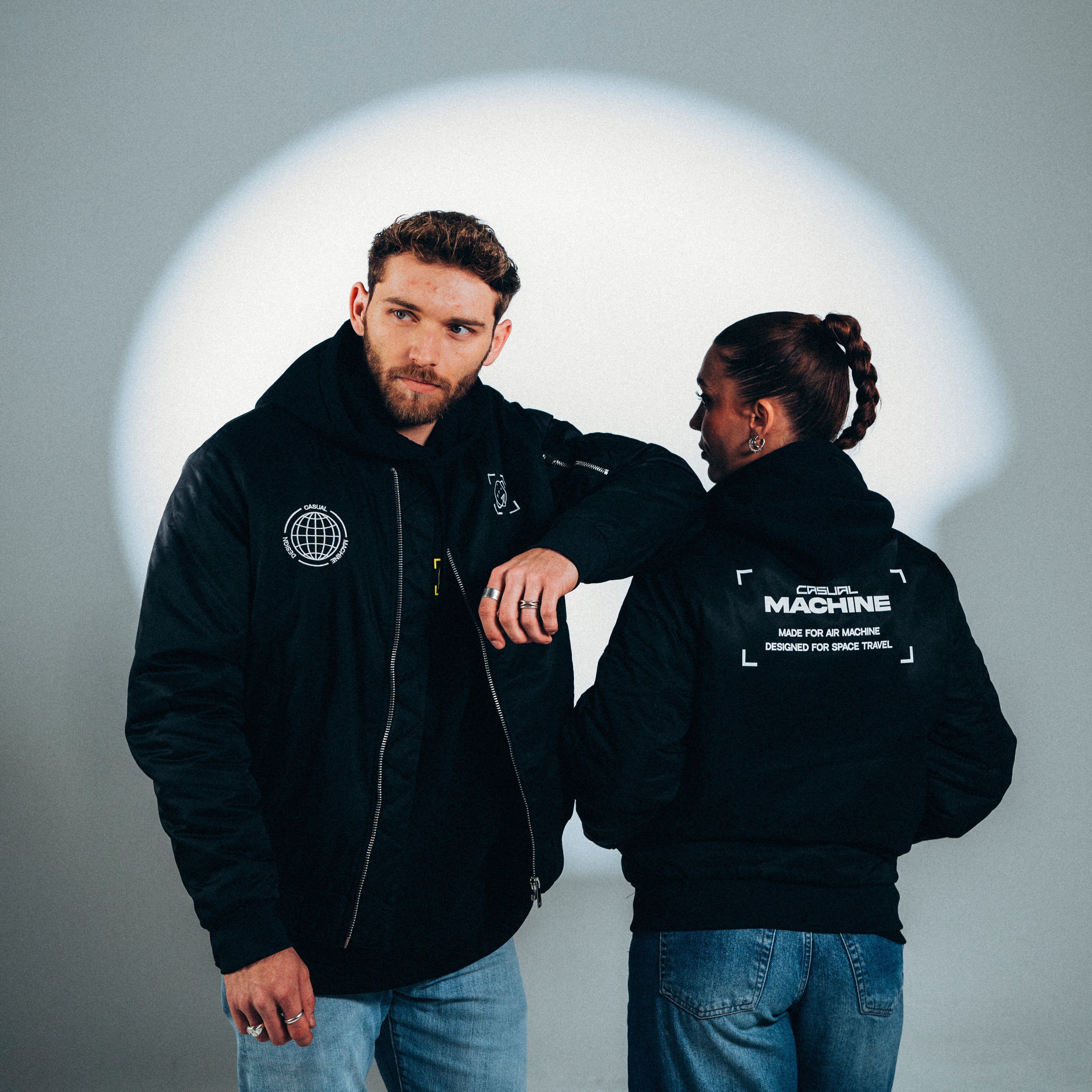 duo-veste-bomber-unisexe-noir-100-polyester-recycle-exploration-spatiale