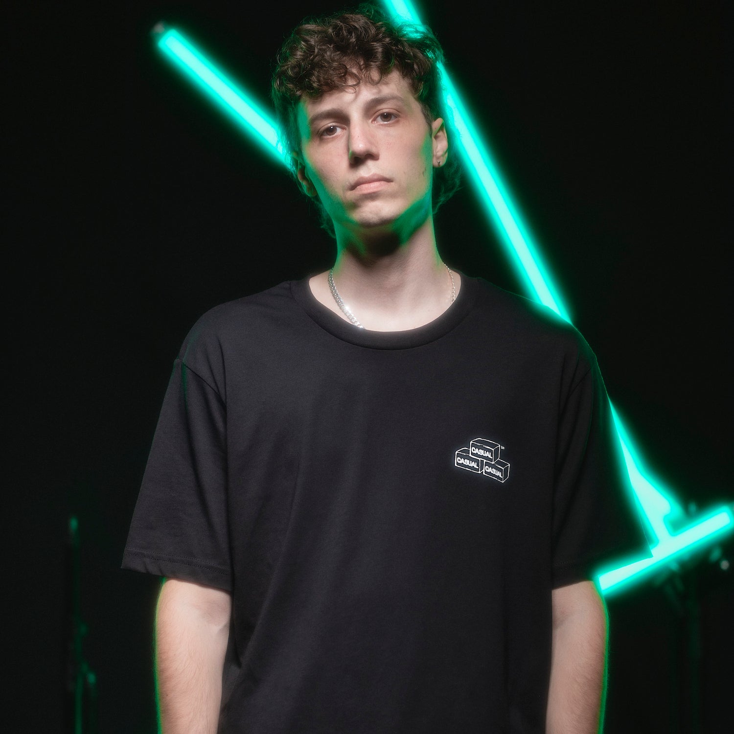 T Shirt noir face Casual Machine