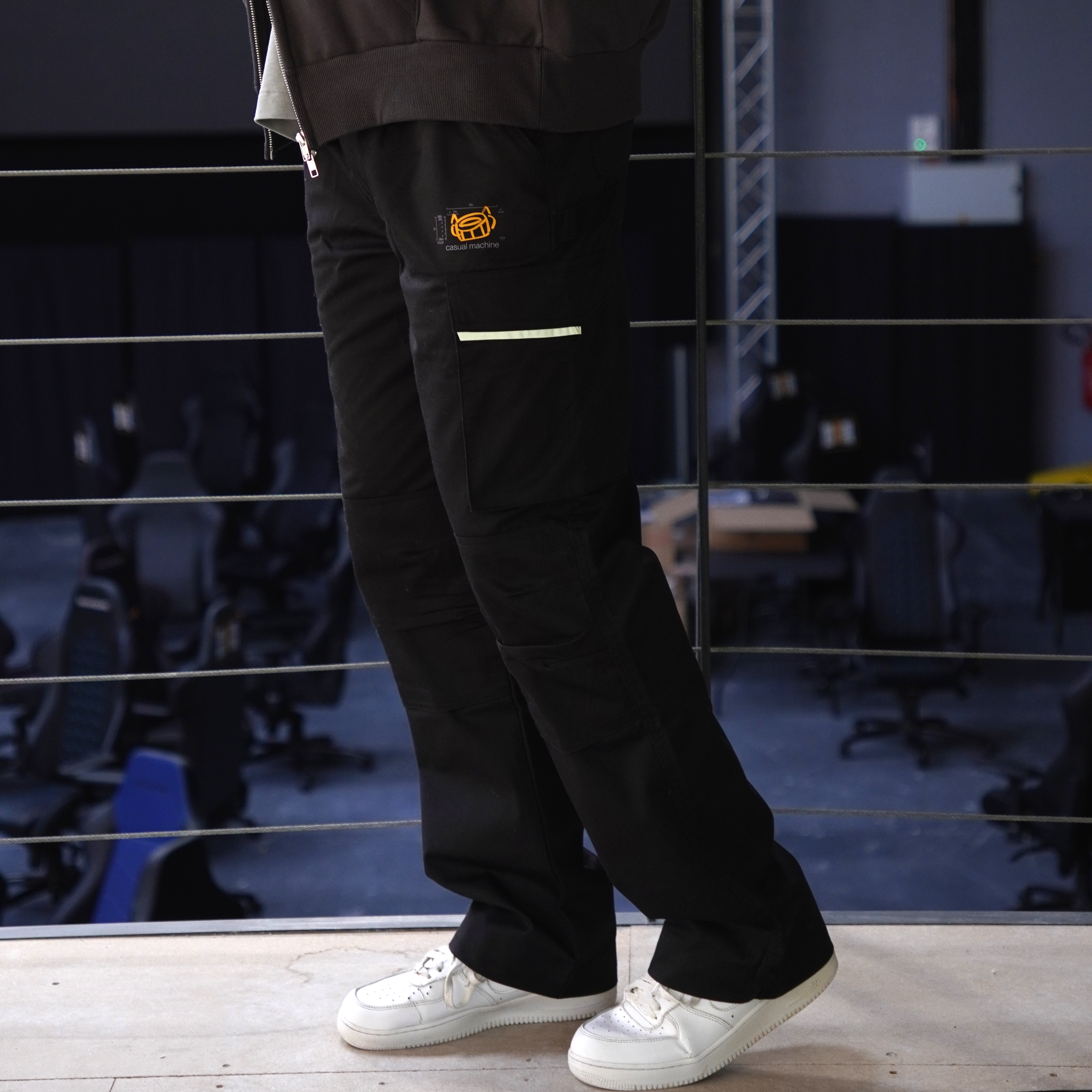 Pantalon Casual × Hangar